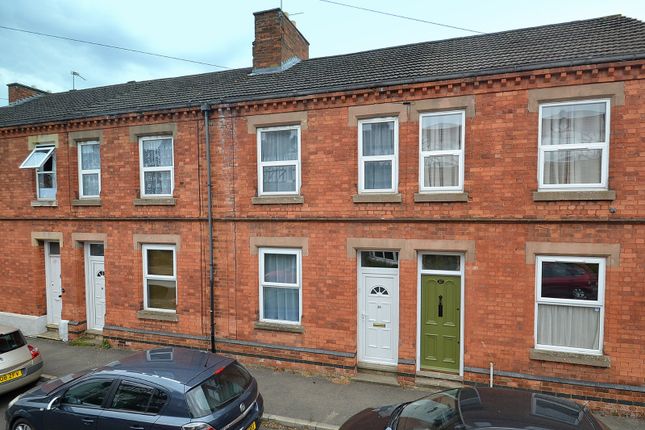Thumbnail Terraced house to rent in Eden Street, Kettering, Northamptonshire