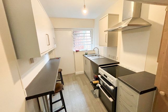 580, Flat above College Road, Birmingham, B44 0HU photo 2