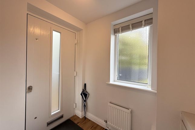 4 Taxal Mews, Macclesfield Road, High Peak photo 4