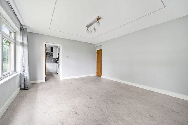 Dell Farm Road, Ruislip photo 4
