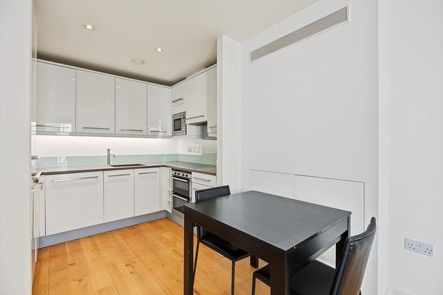 20 Gillingham Street, London photo 4
