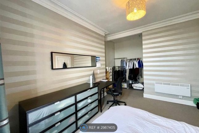 Linden Place, Glasgow photo 4