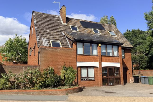 9, Station Road, Woodbridge photo 2