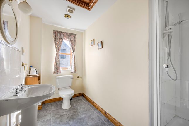 Cloakroom/Shower Room