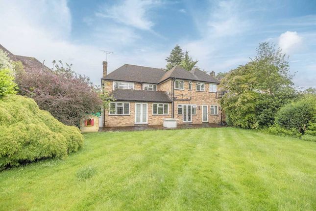 April Cottage, Ellis Avenue, Chalfont St Peter photo 4