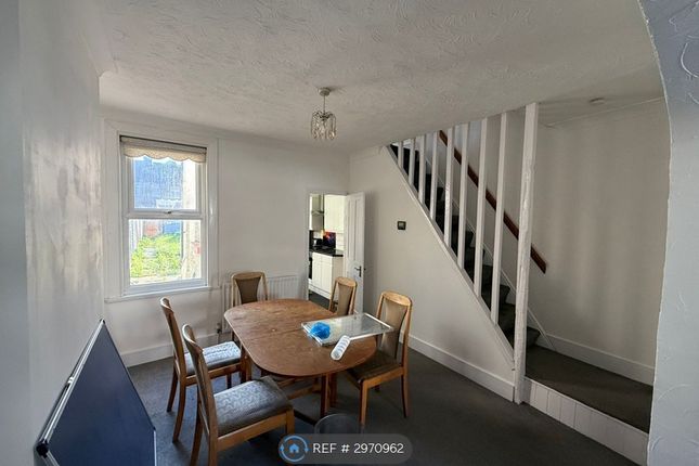 Selbourne Road, Gillingham photo 2