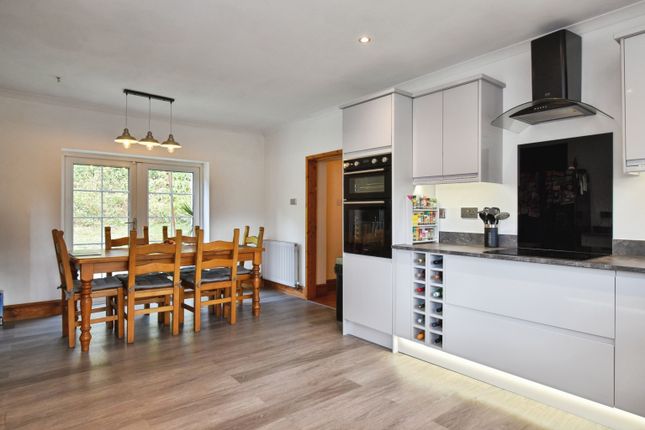 Hillview, Addoldy Road, Neath photo 4