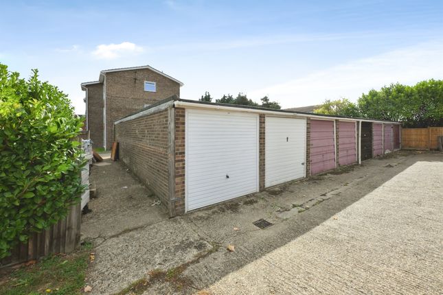 36, Berners Way, Broxbourne photo 4
