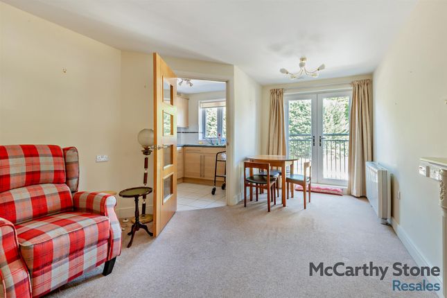21 Olympic Court, Cannon Lane, Luton photo 2