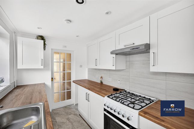 221, Weelsby Street, Grimsby photo 4