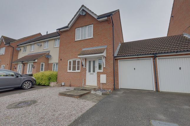 Thumbnail Semi-detached house to rent in Galt Close, Wickford