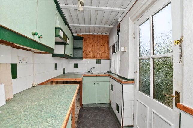 42, Thornhill Street, Pudsey photo 4