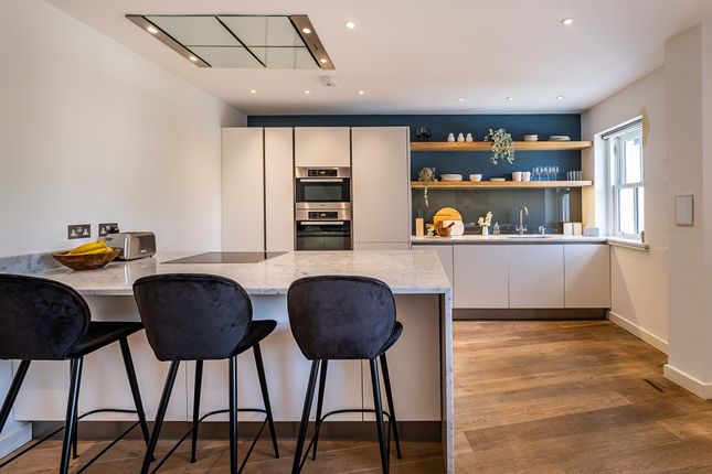 Flat 2, 85 Petersham Road, Richmond photo 4