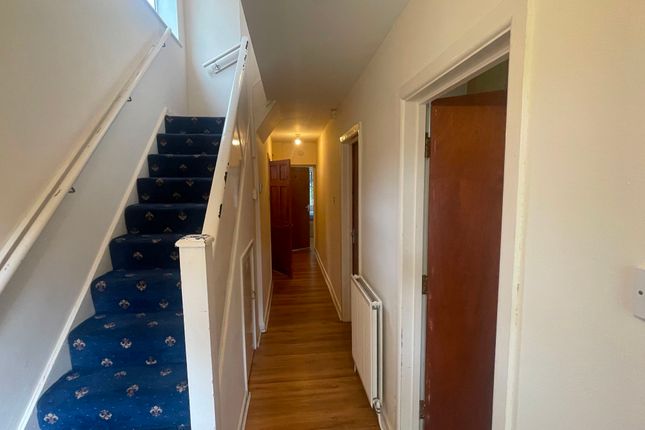 9 Clifton Avenue, Manchester photo 5