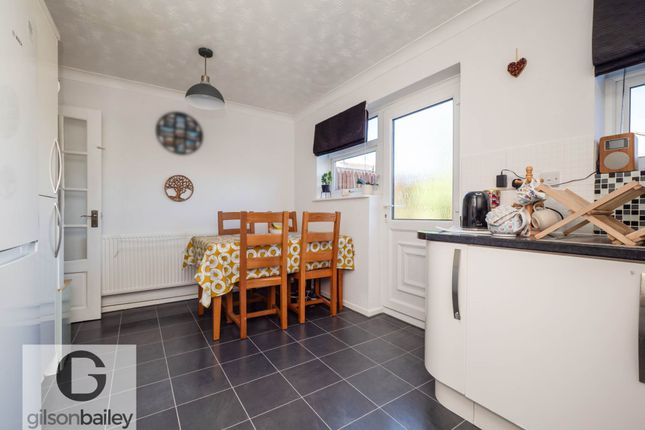 80, Berryfields, Norwich photo 3