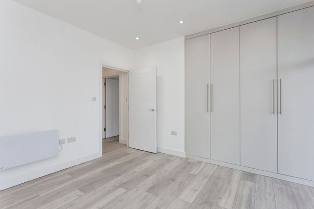Flat 3, 320, Station Road, Harrow photo 4