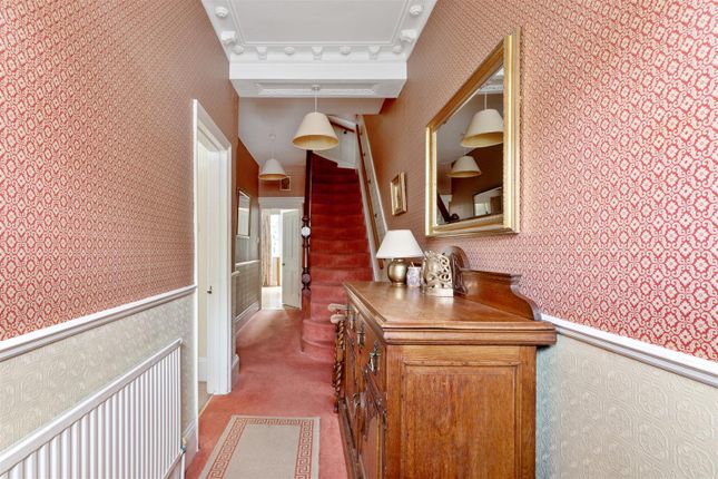 4, Midmoor Road, West Wimbledon photo 4