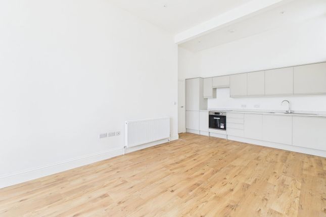 2 Northcourt Mansions, King Street, Worthing photo 3