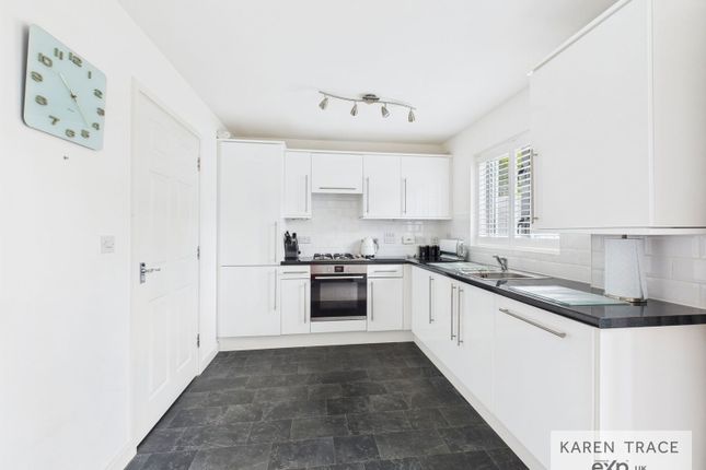60, Foundry Drive, St. Austell photo 3