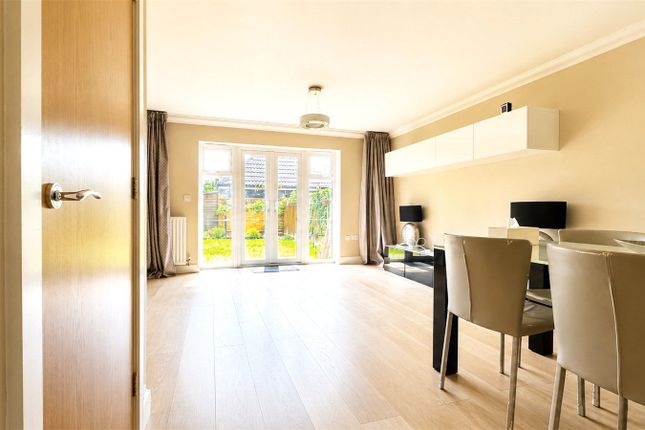 2, Hawthorn Park, Kent photo 4