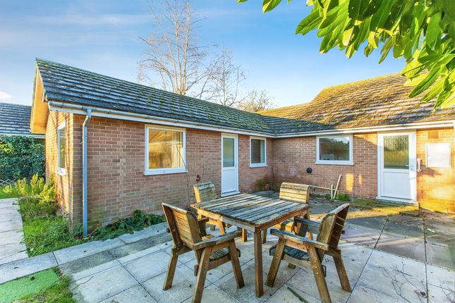 Semi-detached bungalow for sale in West Drive, Highfields Caldecote, Cambridge