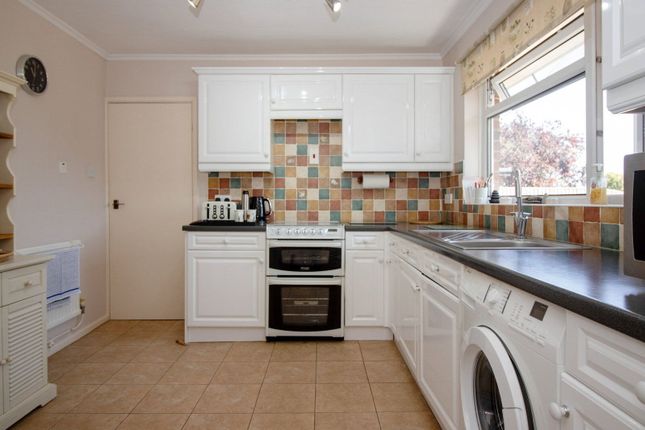 15, Avalon Salisbury Road, Alresford photo 2