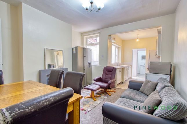12 Duke Street, Worksop photo 2