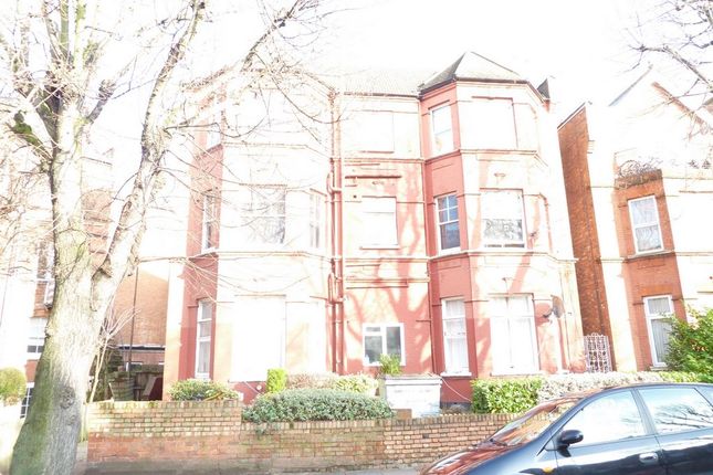 Thumbnail Flat to rent in Park Avenue, Willesden Green