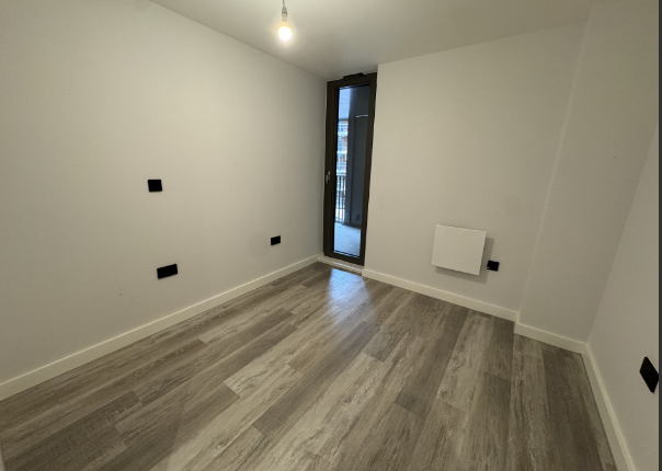 Apt 208, Birmingham photo 4