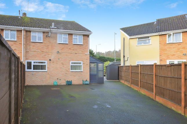 115, Comberton Road, Kidderminster photo 3