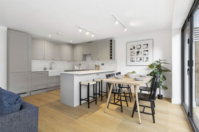 Unit 11 Hind Gardens (3), 3, The Stags, Surrey photo 3