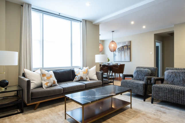 Three Bedroom Apartments, 39, Hill Street, London photo 3