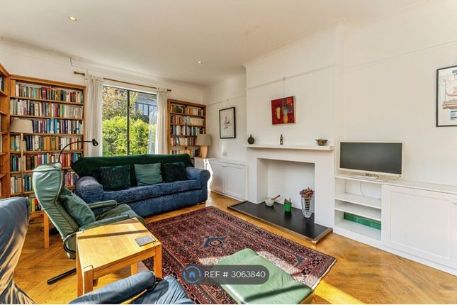 C Laurier Road, London photo 3