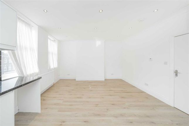 22A, Cricklewood Broadway, London photo 2