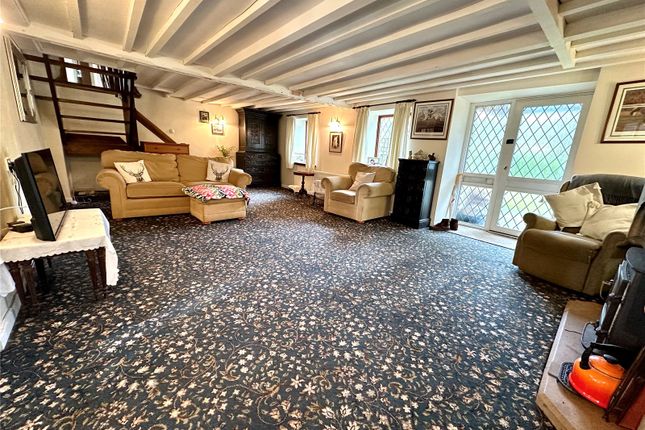 Sandford Gables, 37, Dragon Lane, Hampshire photo 3