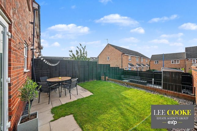 1, Rollers Way, Tipton photo 4