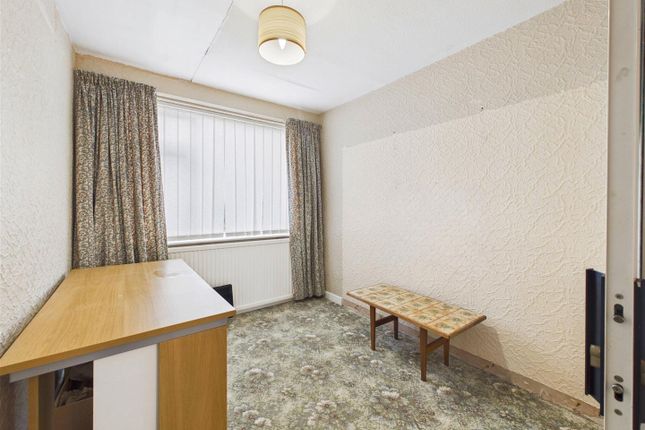 34, Smithy Croft, Dronfield photo 4