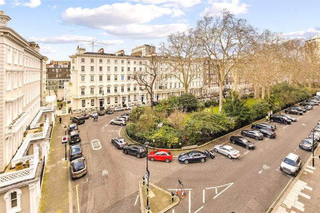 Flat to rent in Lowndes Square, Knightsbridge