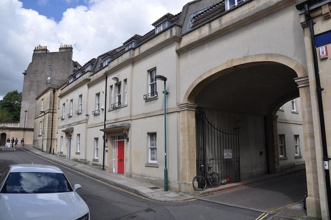 Office to let in Palace Yard Mews, Bath