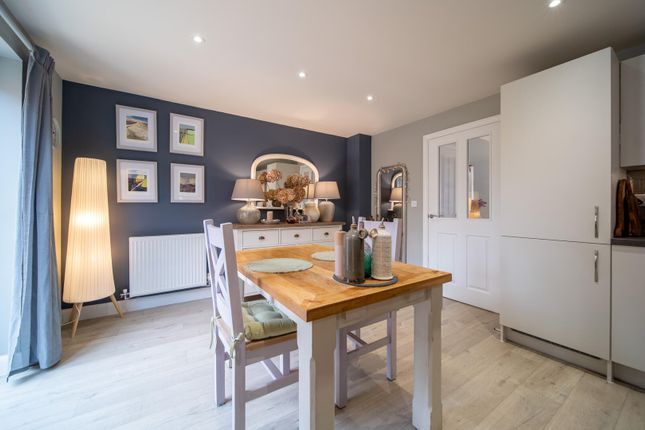 38, Mint Grove, Melksham photo 4