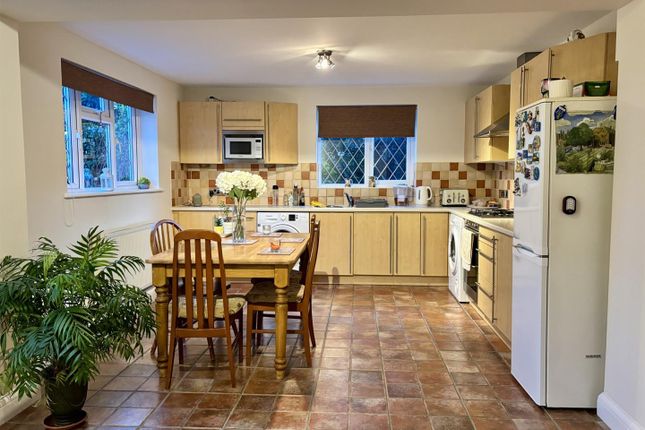 2, Pridmore Road, Snodland photo 2