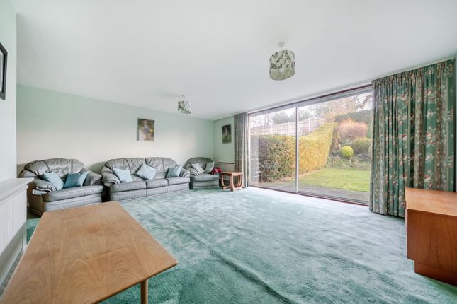 8, Chesterfield Drive, Kent photo 4