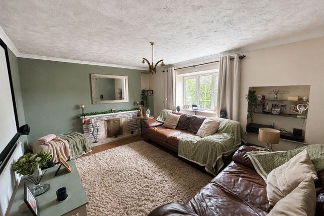5,Ty Gorof House, Llys Tawel, Swansea photo 2