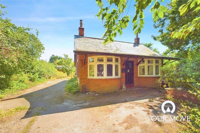 Thumbnail Bungalow for sale in Yarmouth Road, Ellingham, Bungay, Norfolk