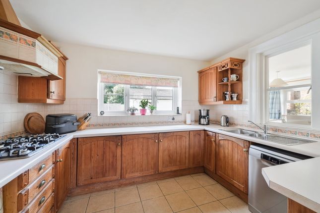 Holmesdale,East Lodge, Coopers Hill Road, Redhill photo 2
