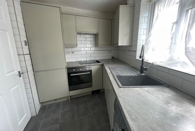 41, Montpelier Rise, Wembley photo 3