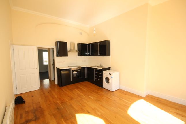 Flat to rent in St. Michaels Place, Brighton