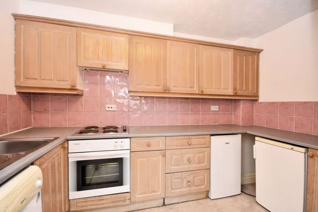 Bicester Road, Buckinghamshire photo 4