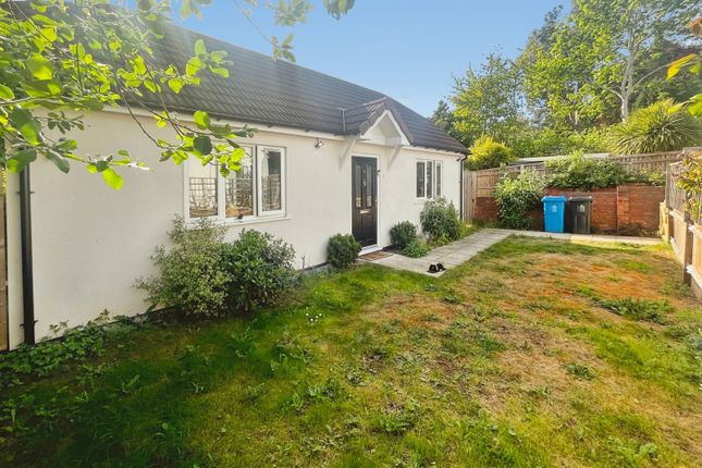 1-bed house on 4, Valley Walk, Windsor And Maidenhead, £265,000
