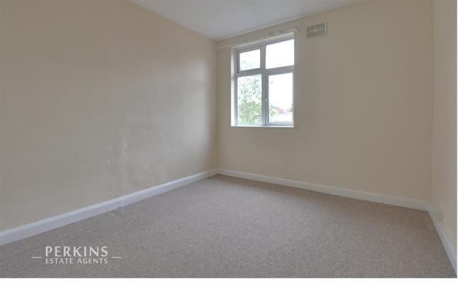 7A, Wordsworth Avenue, Greenford photo 4